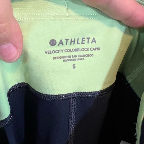 ATHLETA Womens Velocity Colorblock Stash Pocket Capri size small - Picture 11 of 12